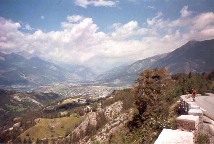 ../Images/Uwe Richtung Col de Vars.jpg
